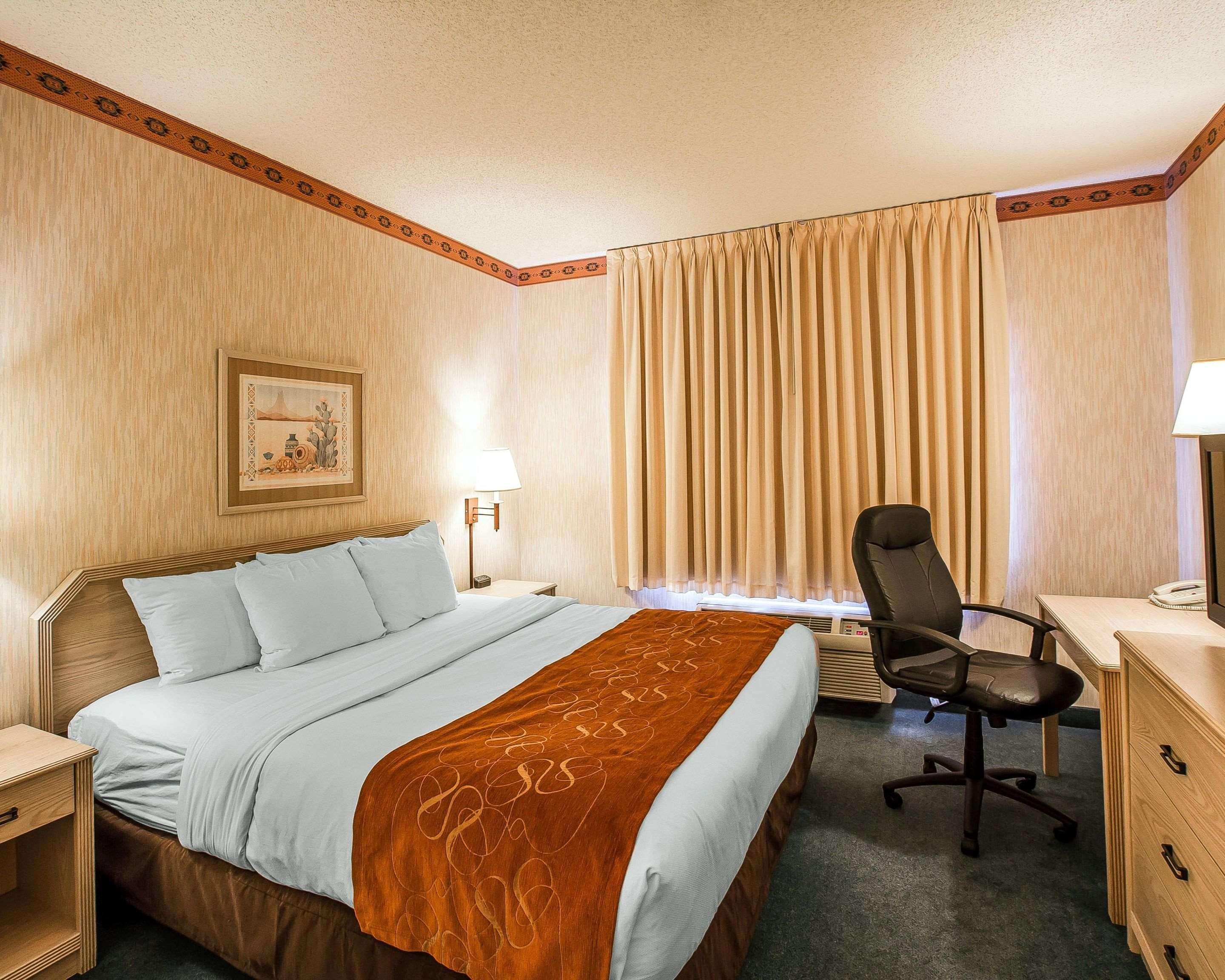 Comfort Suites Peoria Sports Complex Екстериор снимка