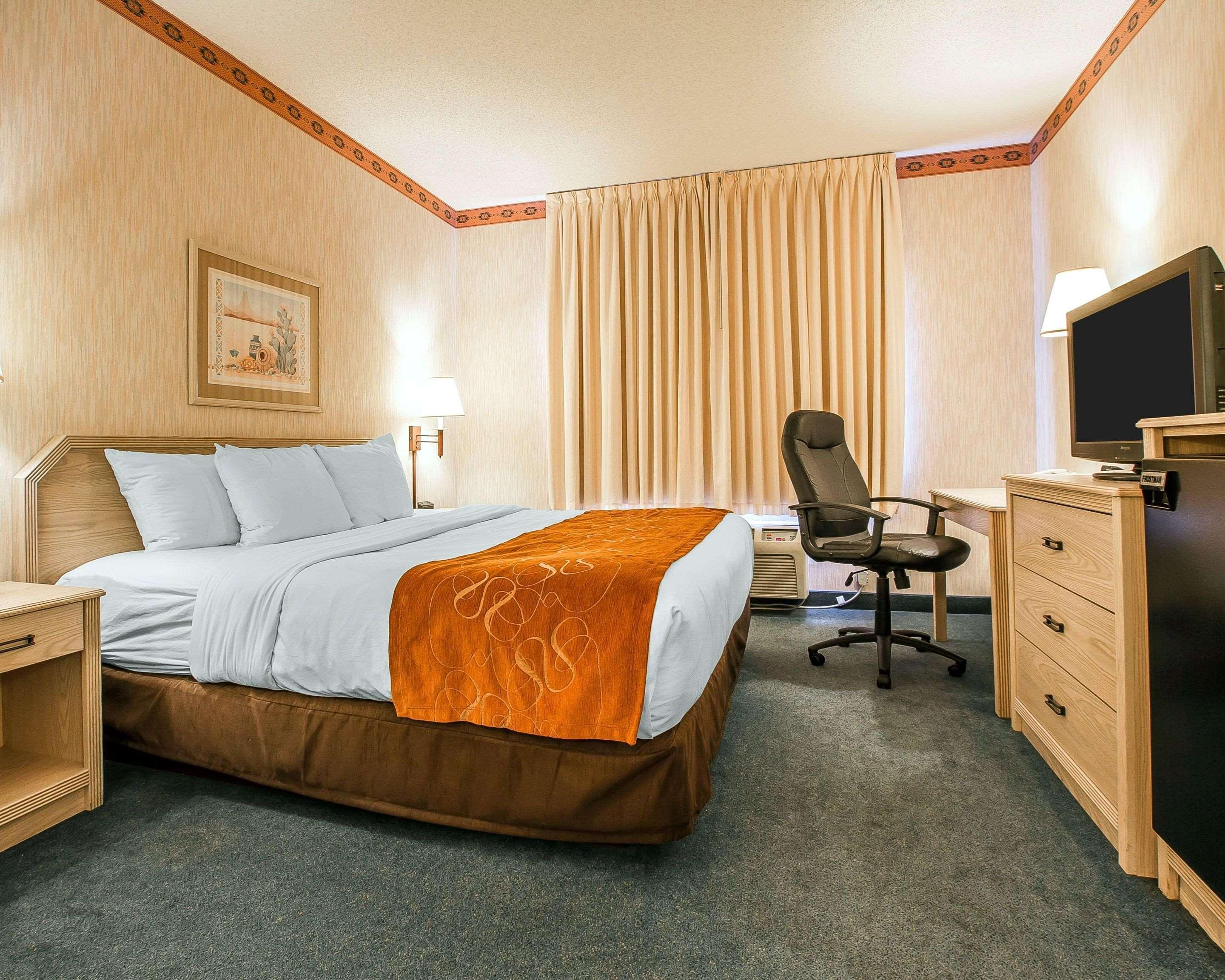 Comfort Suites Peoria Sports Complex Екстериор снимка