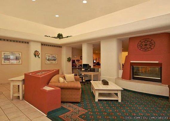 Comfort Suites Peoria Sports Complex Интериор снимка