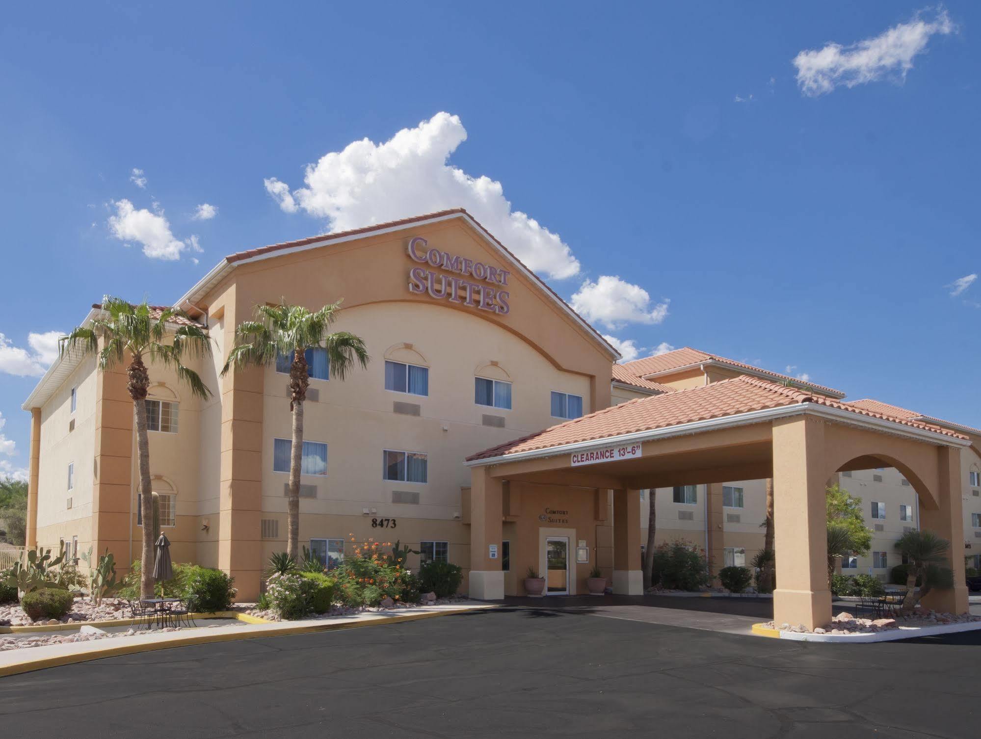 Comfort Suites Peoria Sports Complex Екстериор снимка